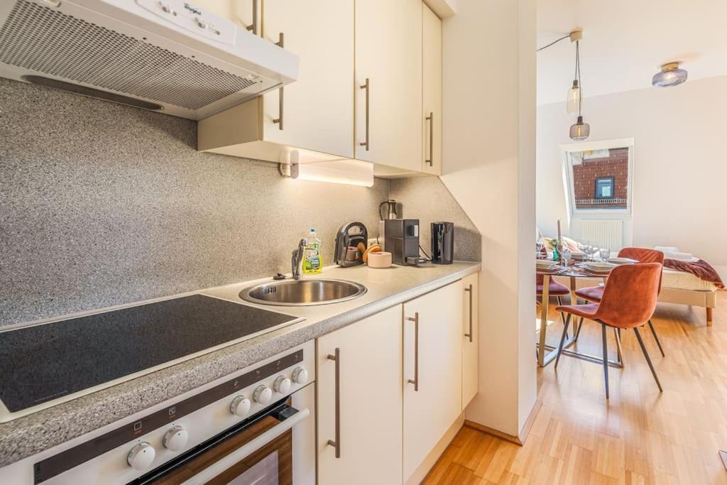 Dry Flower Apt. / 2br. / Rooftop / New Appartement