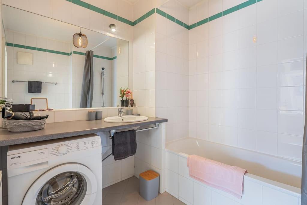 Dry Flower Apt. / 2br. / Rooftop / New Appartement *