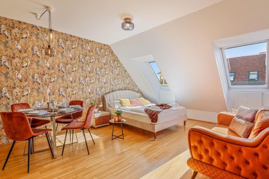 Dry Flower Apt. / 2br. / Rooftop / New Appartement *
